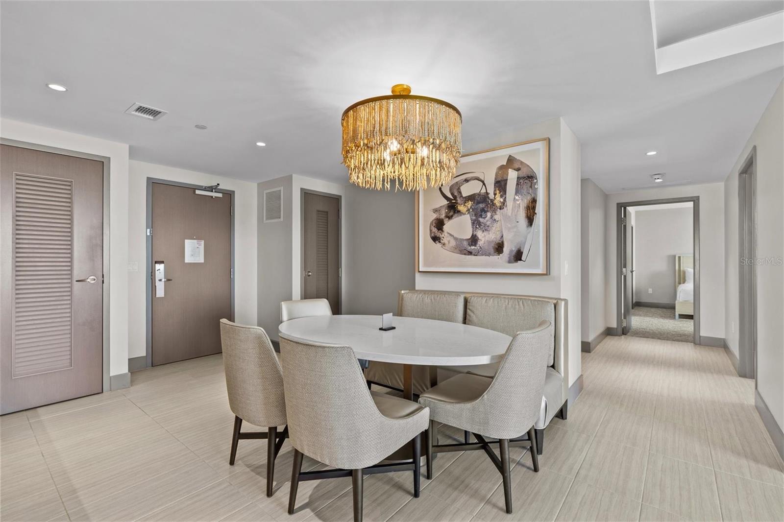 Image 12 of 56 For 691 Gulfview Boulevard 1211