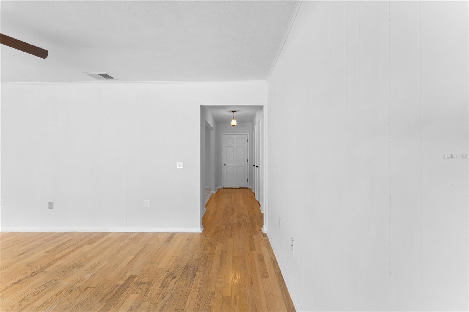Image 21 of 92 For 1807 Green Lawn St