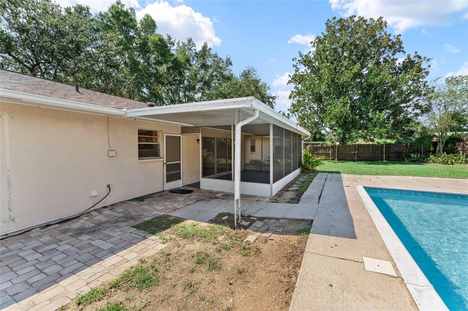 Image 39 of 92 For 1807 Green Lawn St