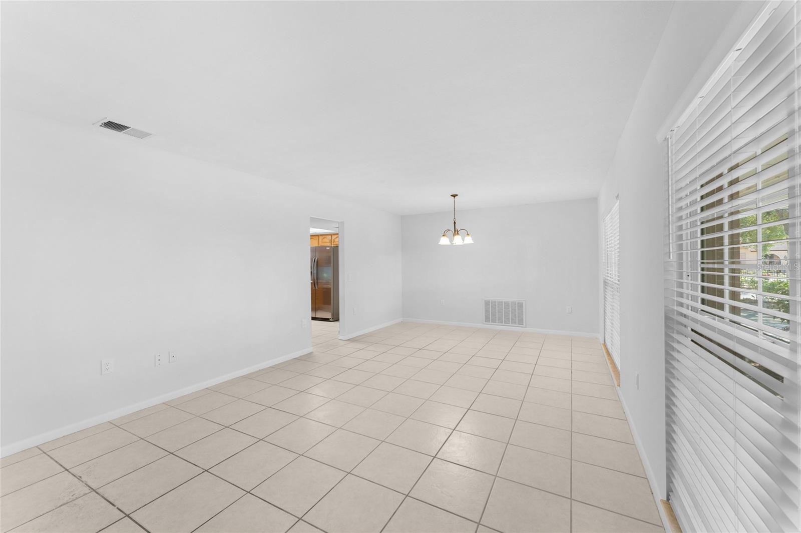 Image 6 of 92 For 1807 Green Lawn St