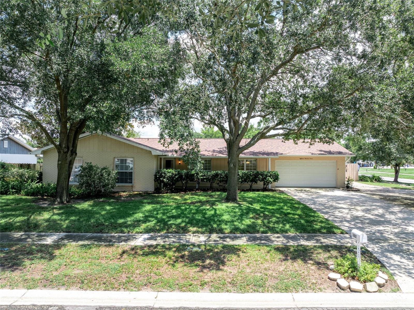 Image 66 of 92 For 1807 Green Lawn St