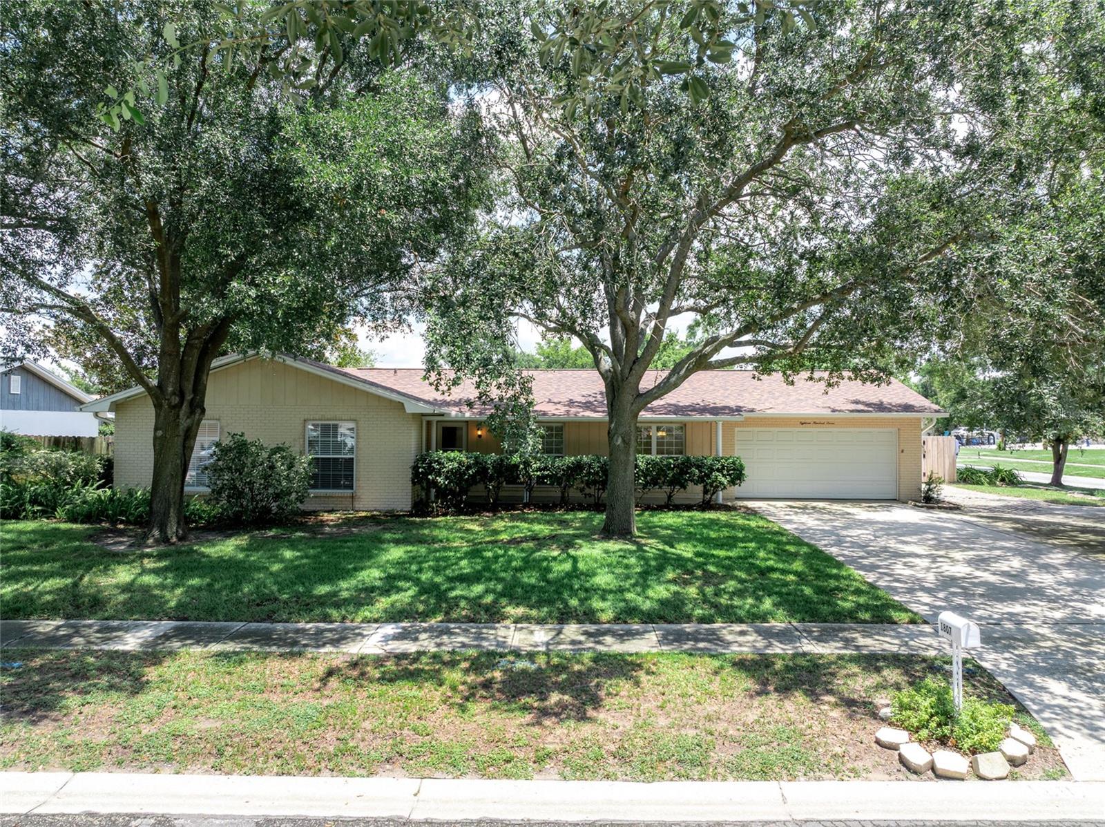 Image 67 of 92 For 1807 Green Lawn St