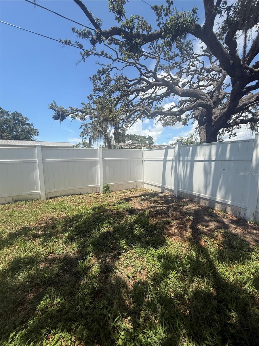 Image 13 of 29 For 5025 Tammy Lane