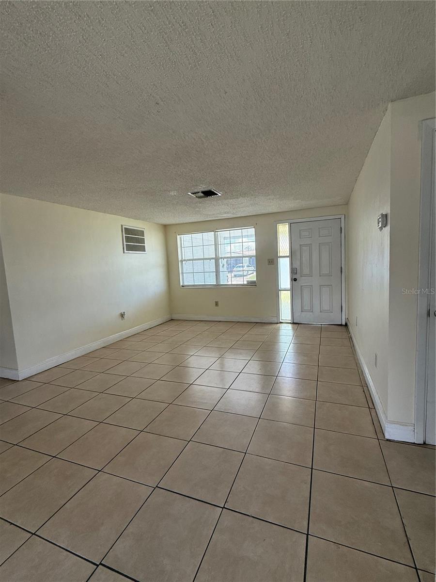 Image 16 of 29 For 5025 Tammy Lane