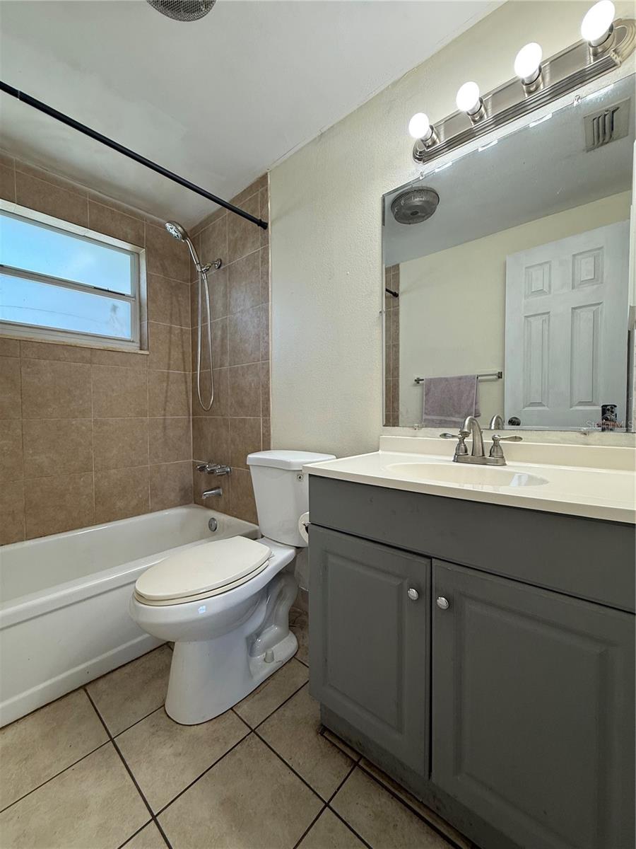 Image 4 of 29 For 5025 Tammy Lane