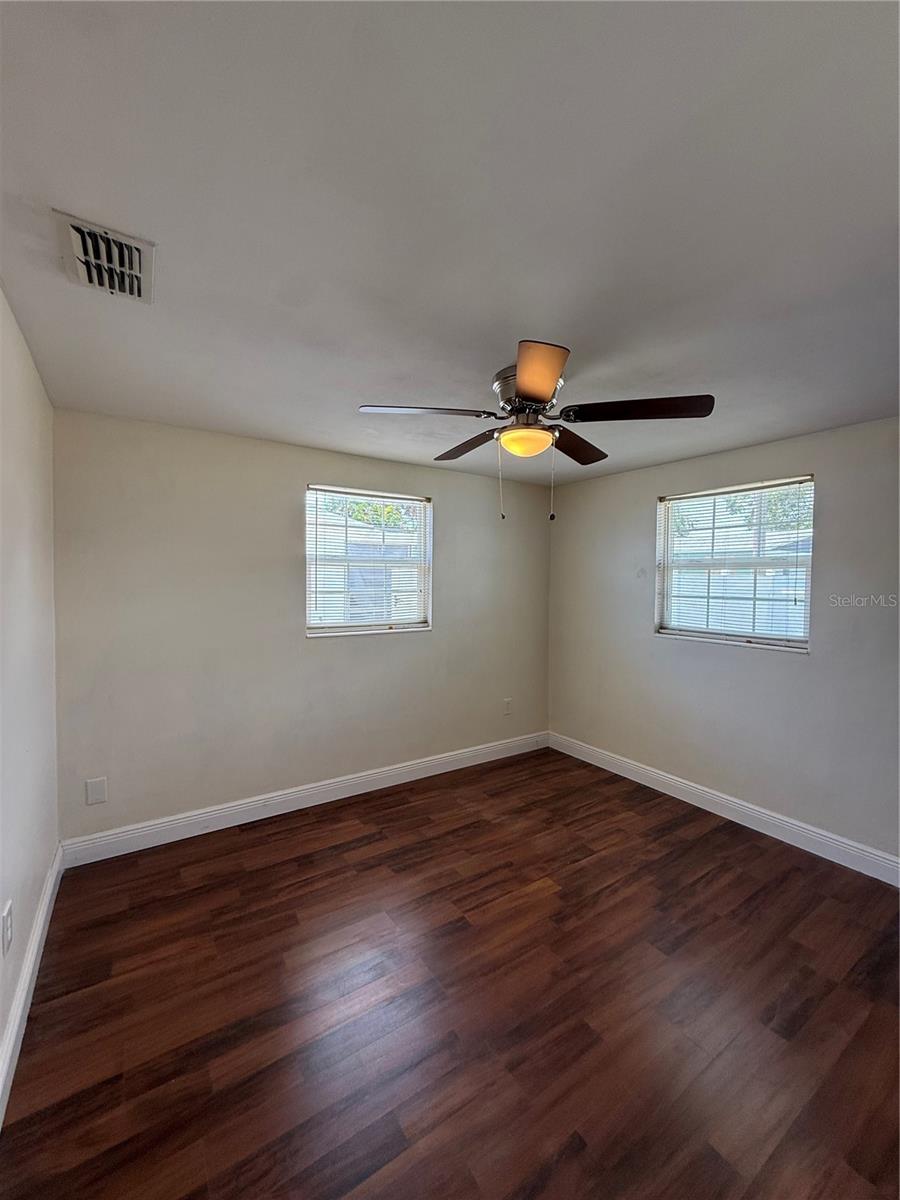 Image 7 of 29 For 5025 Tammy Lane