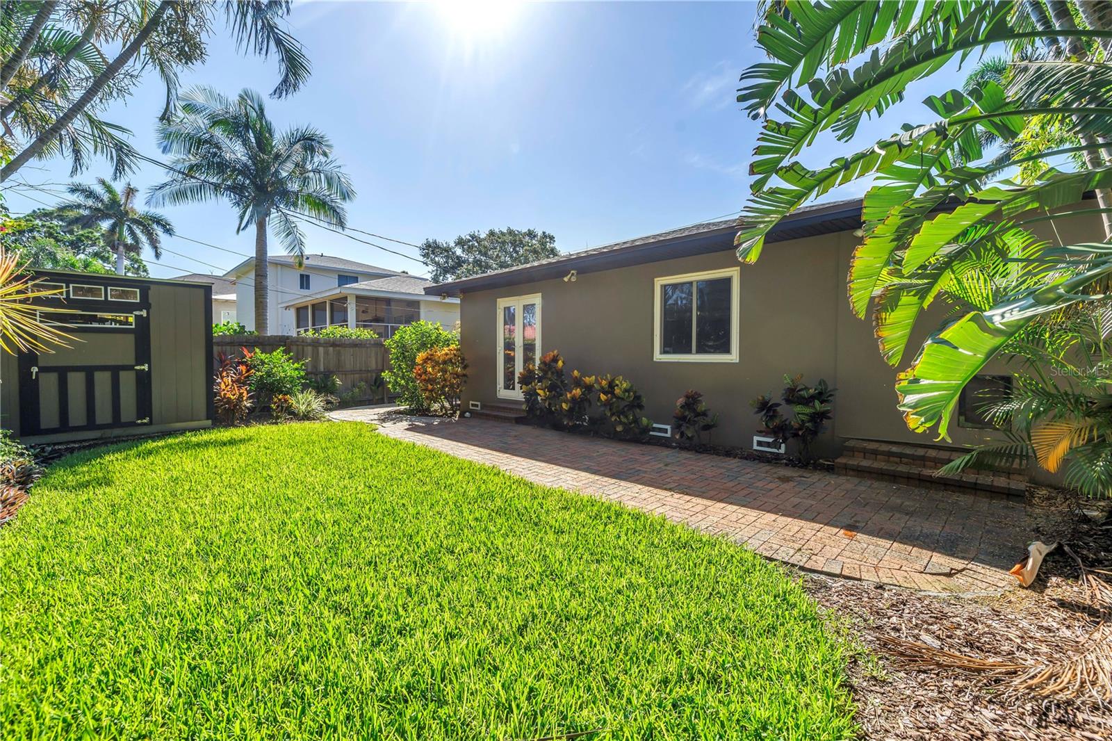 Listing photo id 22 for 200 Lamara Way Ne