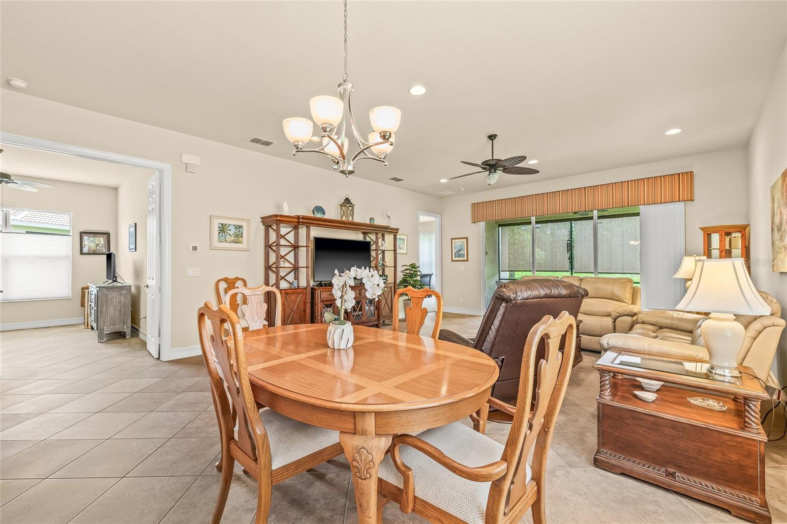 Image 17 of 59 For 4911 Rock Island Court