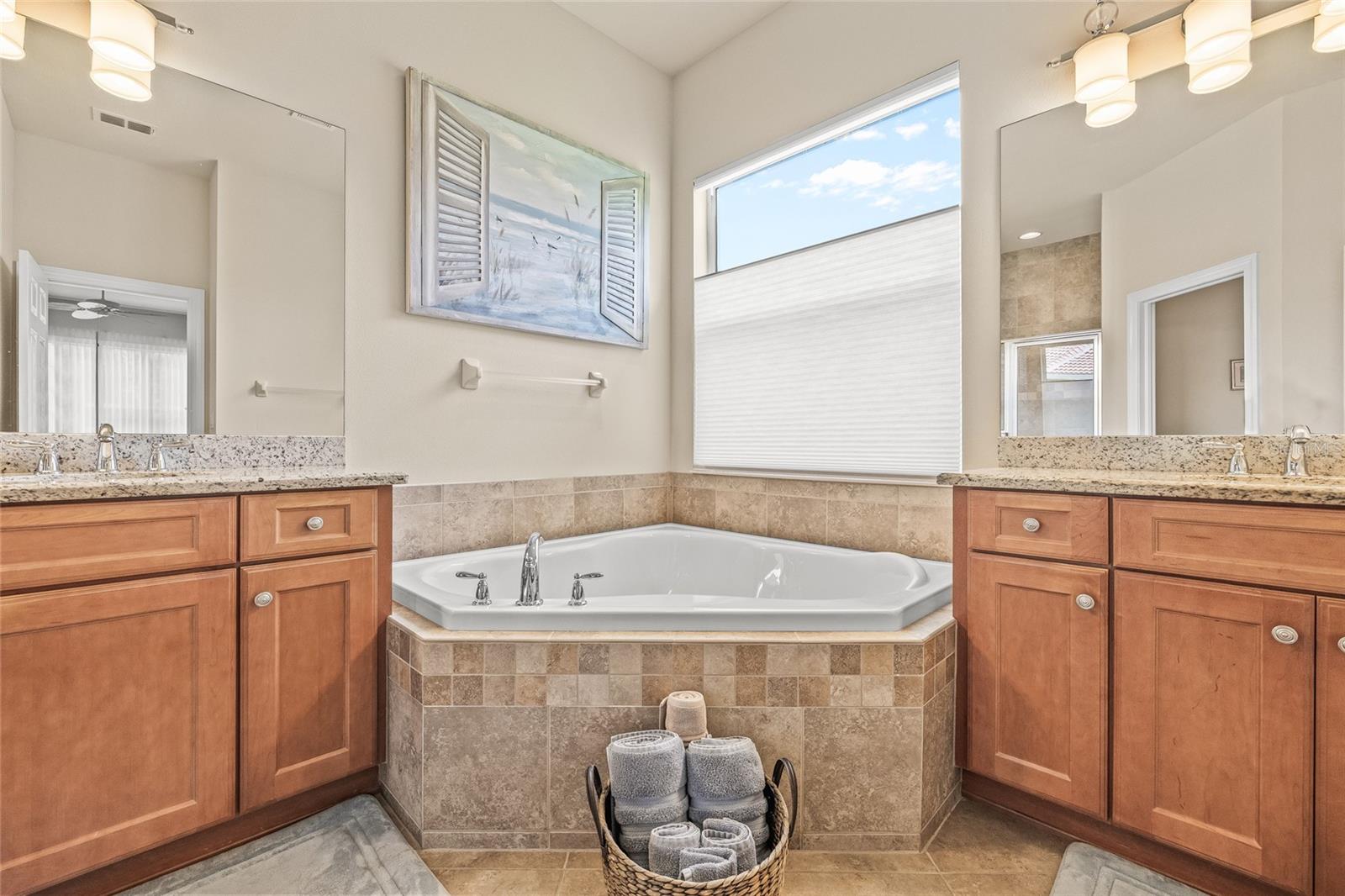 Image 7 of 59 For 4911 Rock Island Court