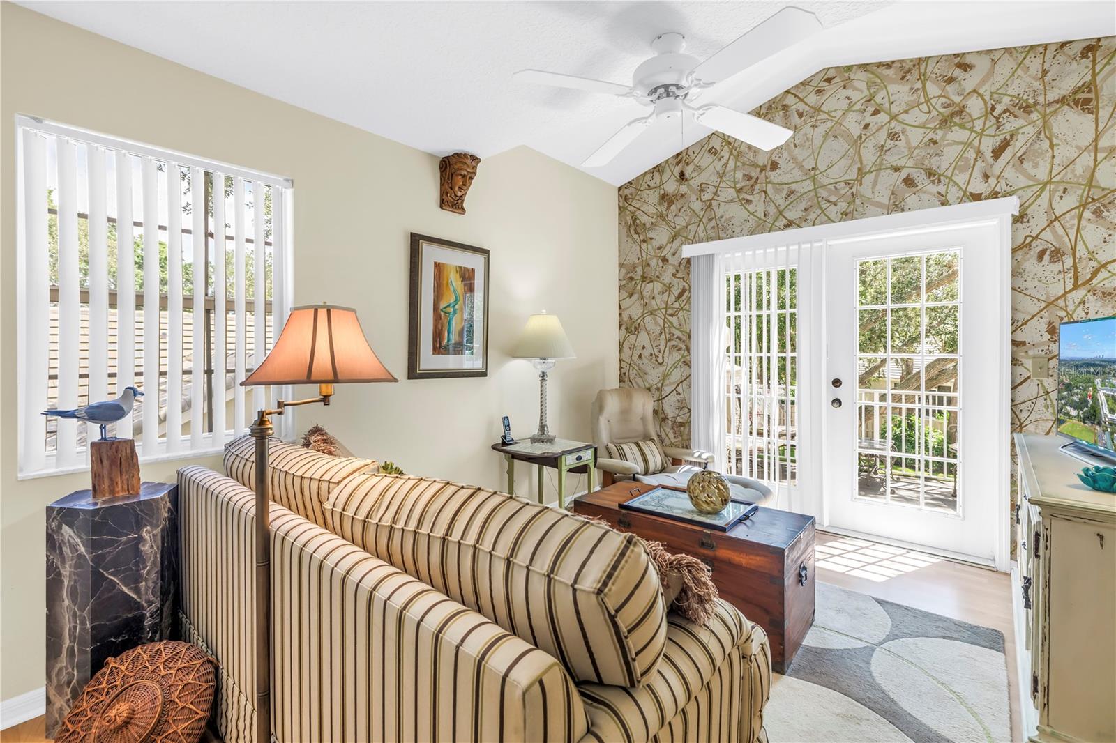 Image 39 of 61 For 5090 White Pine Circle Ne