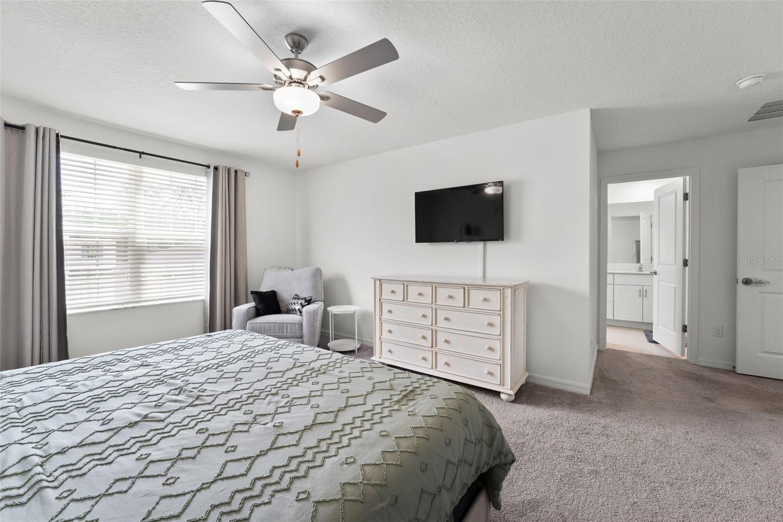 Image 10 of 29 For 9815 Carabiner Way