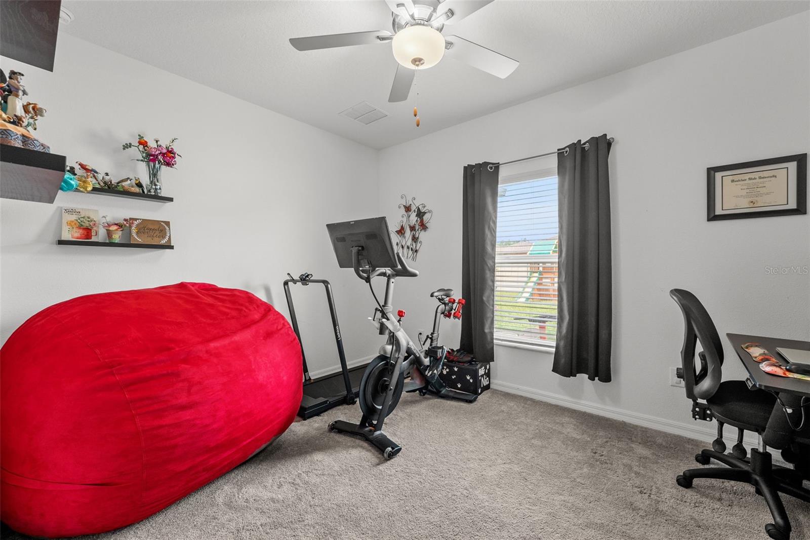 Image 14 of 29 For 9815 Carabiner Way