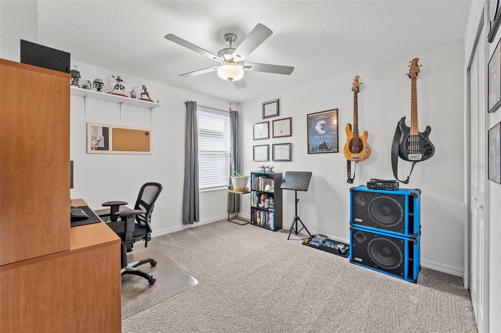 Image 17 of 29 For 9815 Carabiner Way