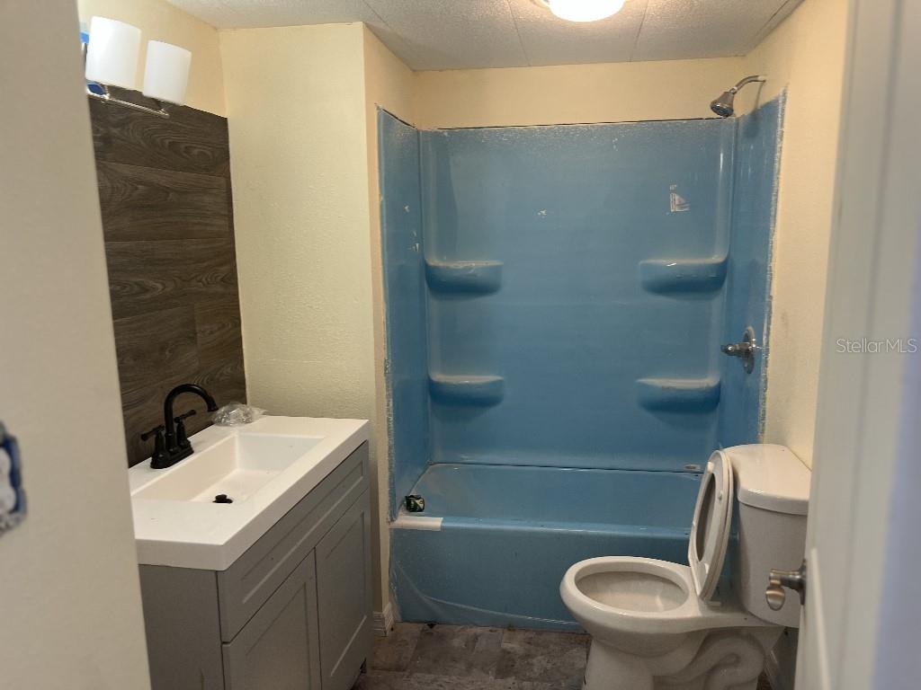 Image 3 of 9 For 2143 Orange Drive