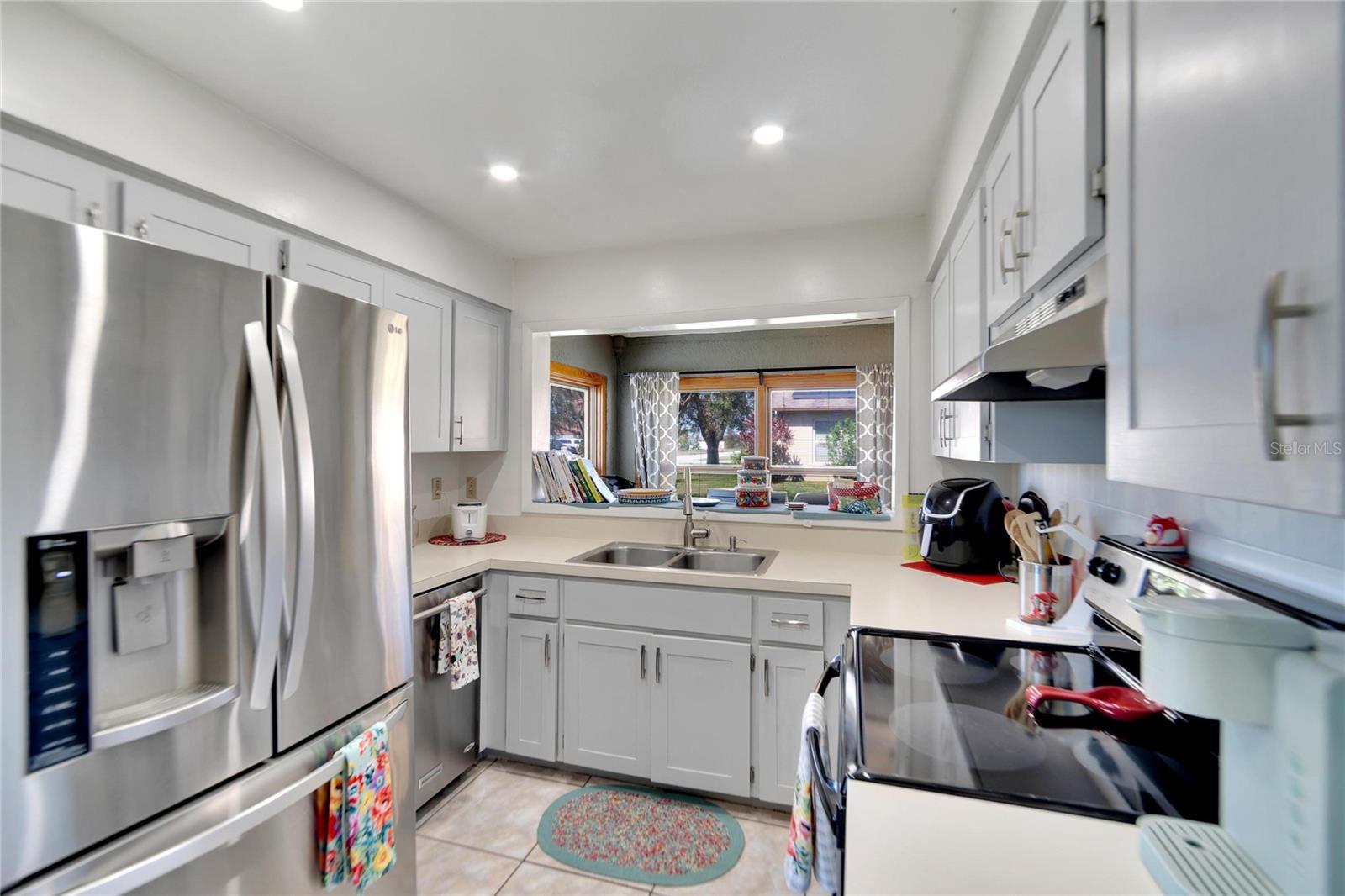 Image 14 of 35 For 4085 105th Avenue N