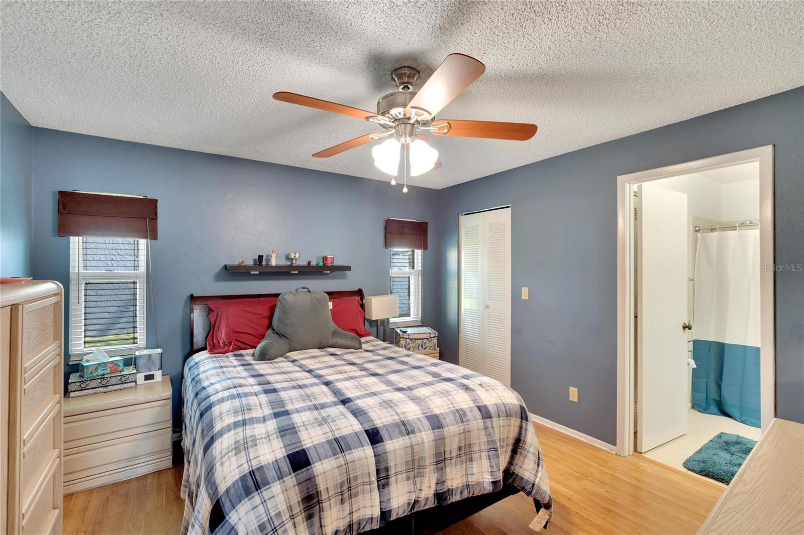 Image 4 of 35 For 4085 105th Avenue N