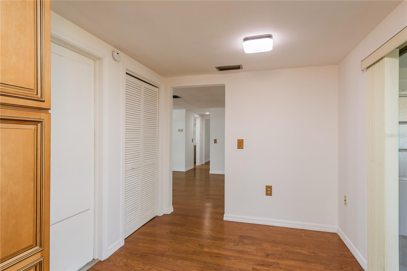 Image 14 of 29 For 3547 Morley Drive