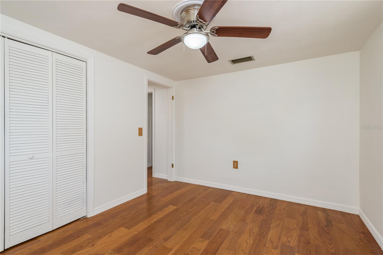 Image 18 of 29 For 3547 Morley Drive