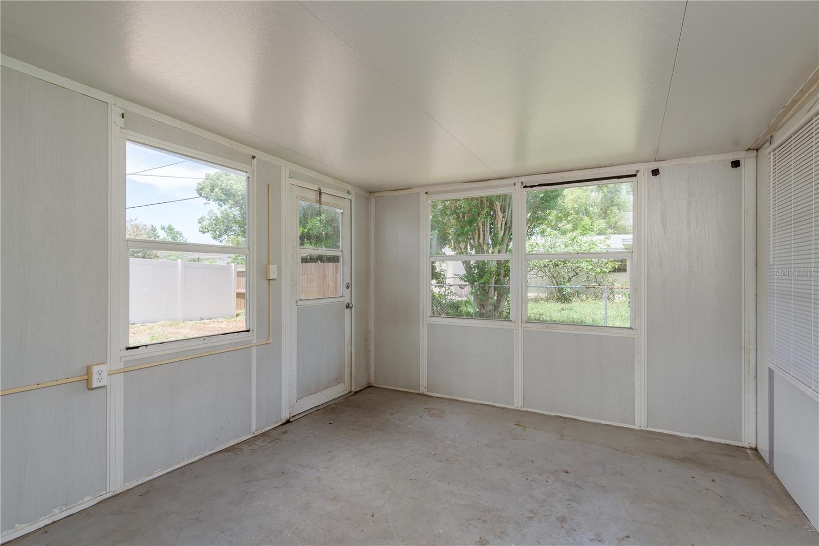 Image 20 of 29 For 3547 Morley Drive