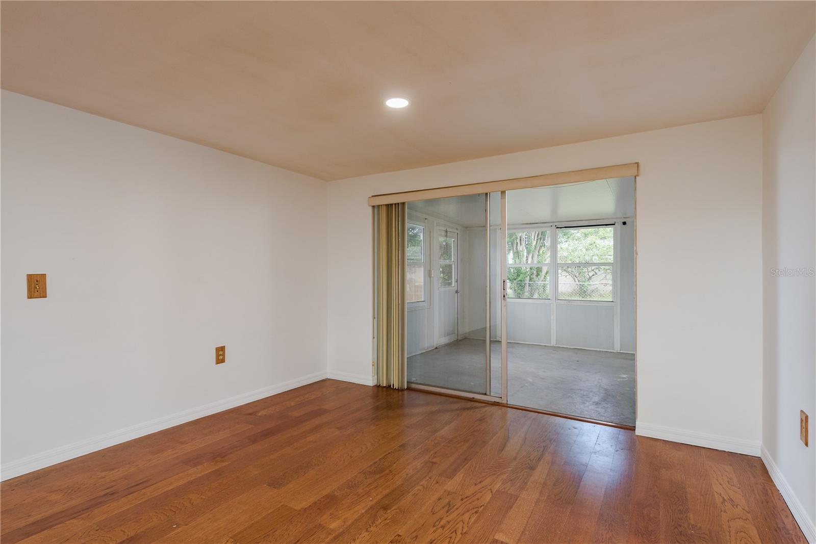 Image 8 of 29 For 3547 Morley Drive
