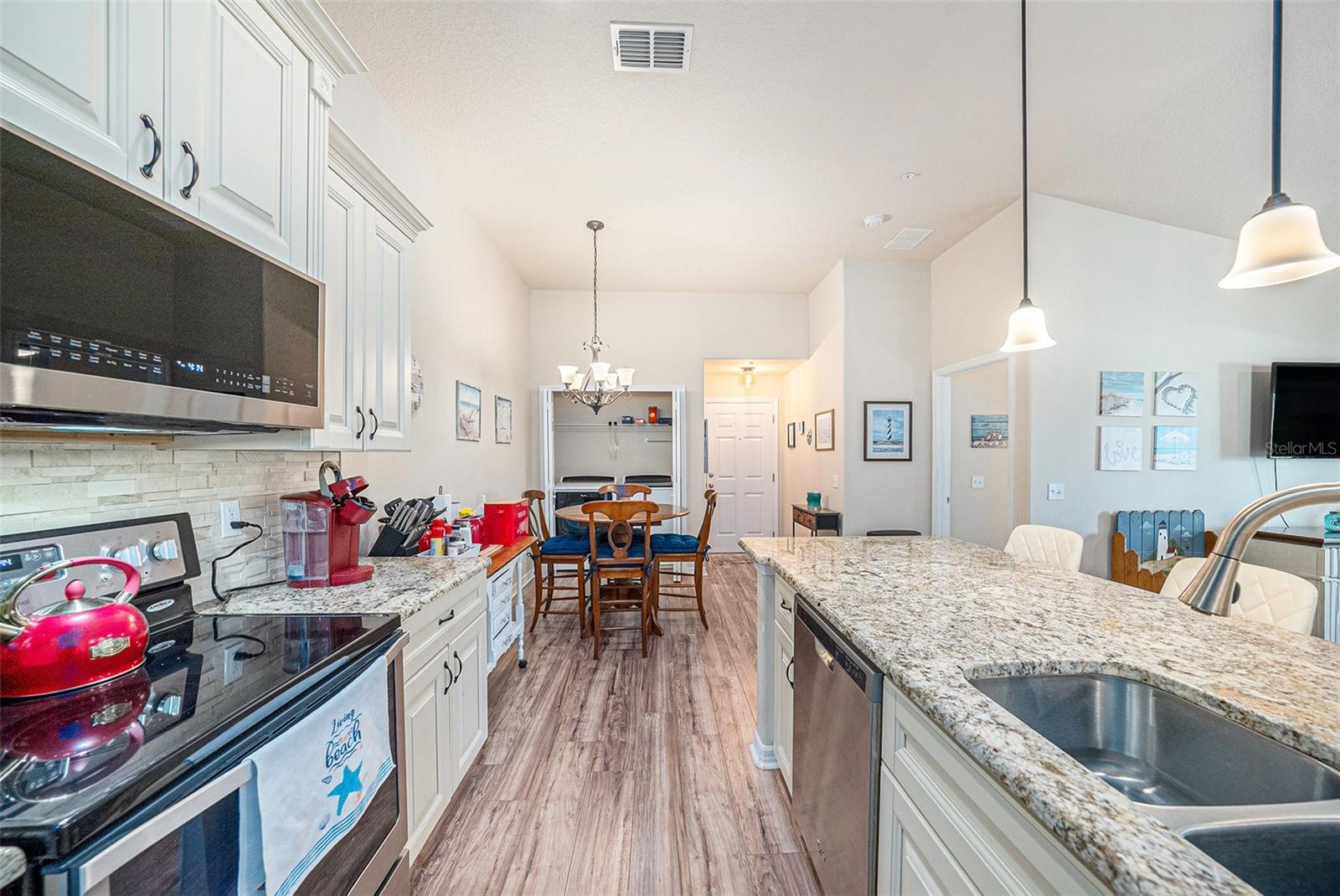 Image 13 of 29 For 5065 Royal Palms Way 303