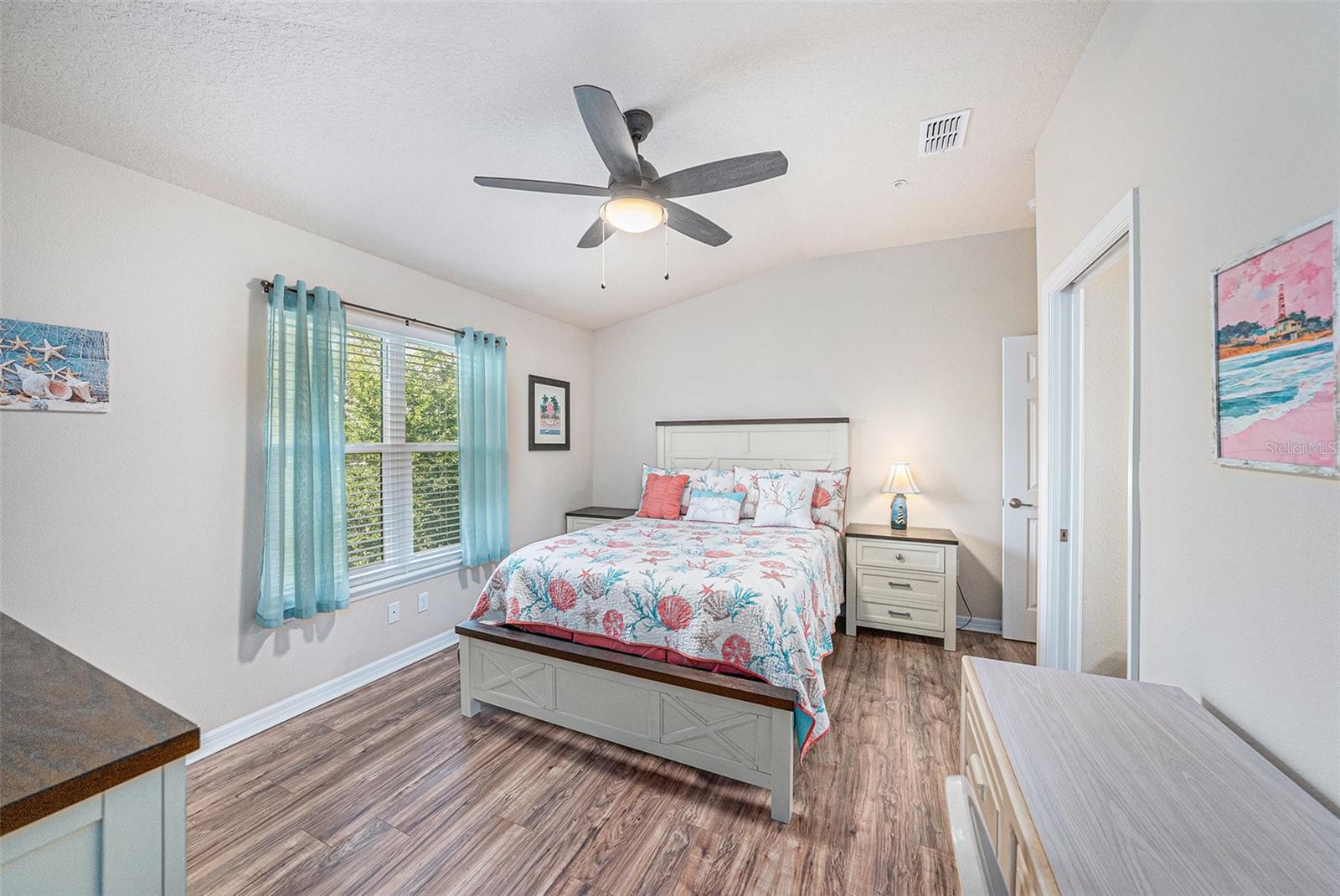 Image 16 of 29 For 5065 Royal Palms Way 303