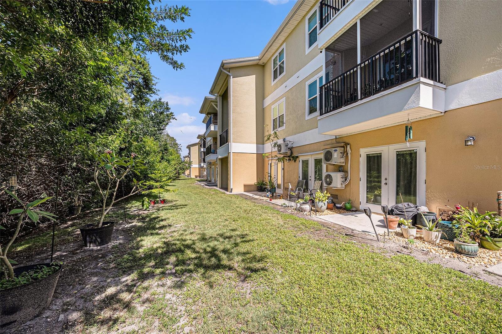 Image 25 of 29 For 5065 Royal Palms Way 303