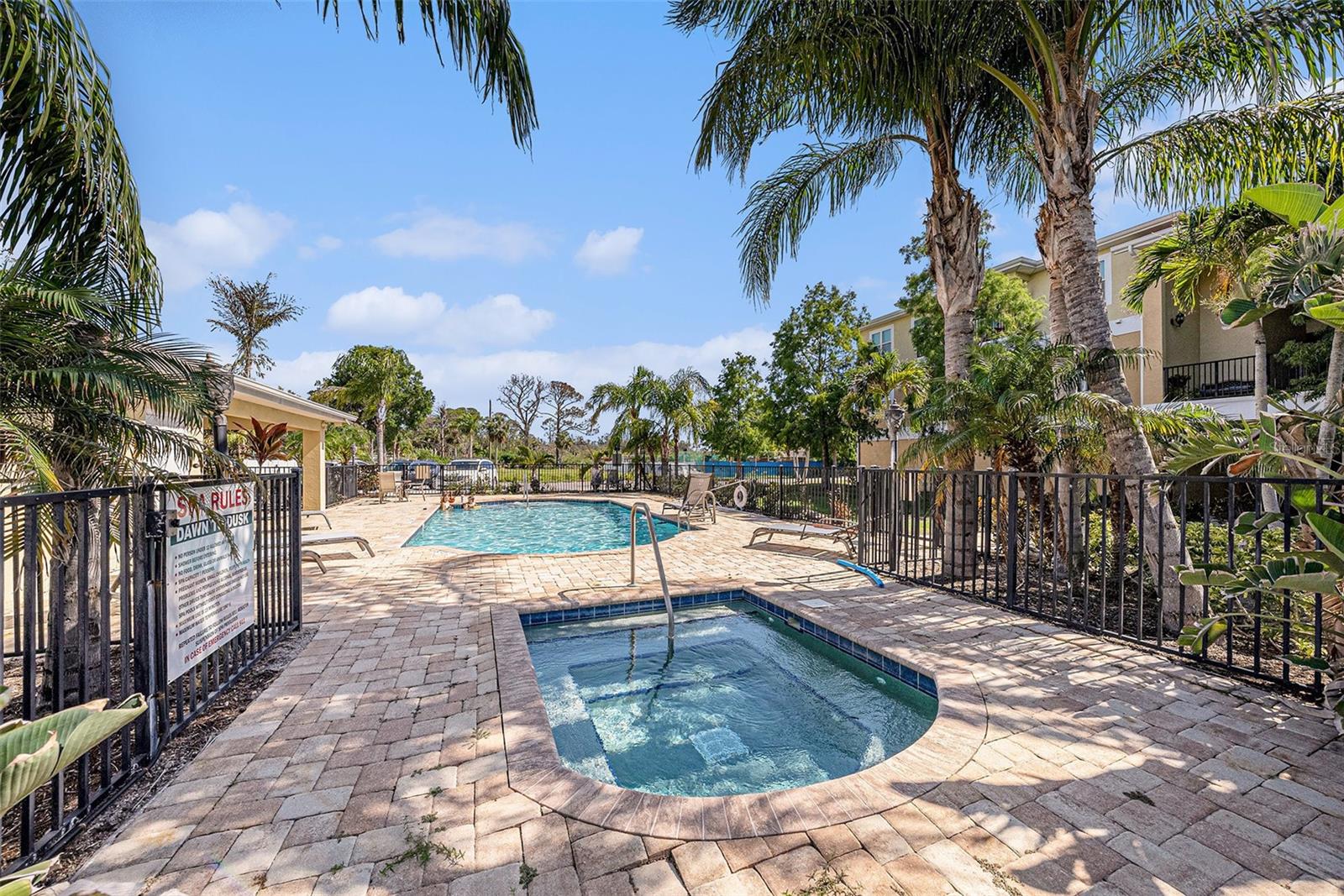 Image 26 of 29 For 5065 Royal Palms Way 303