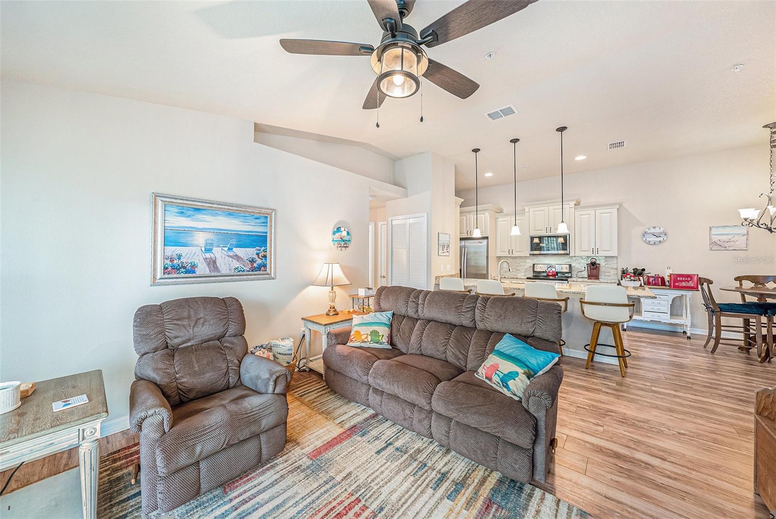 Image 5 of 29 For 5065 Royal Palms Way 303