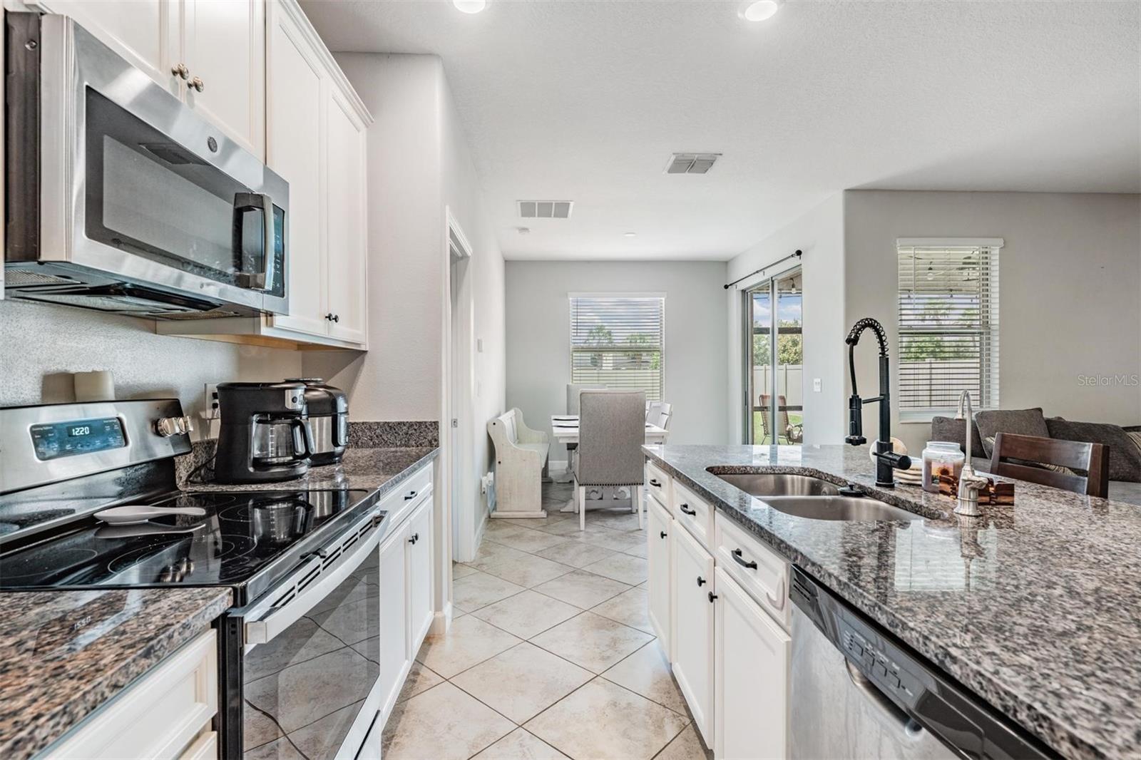 Listing photo id 15 for 11315 Chilly Water Court