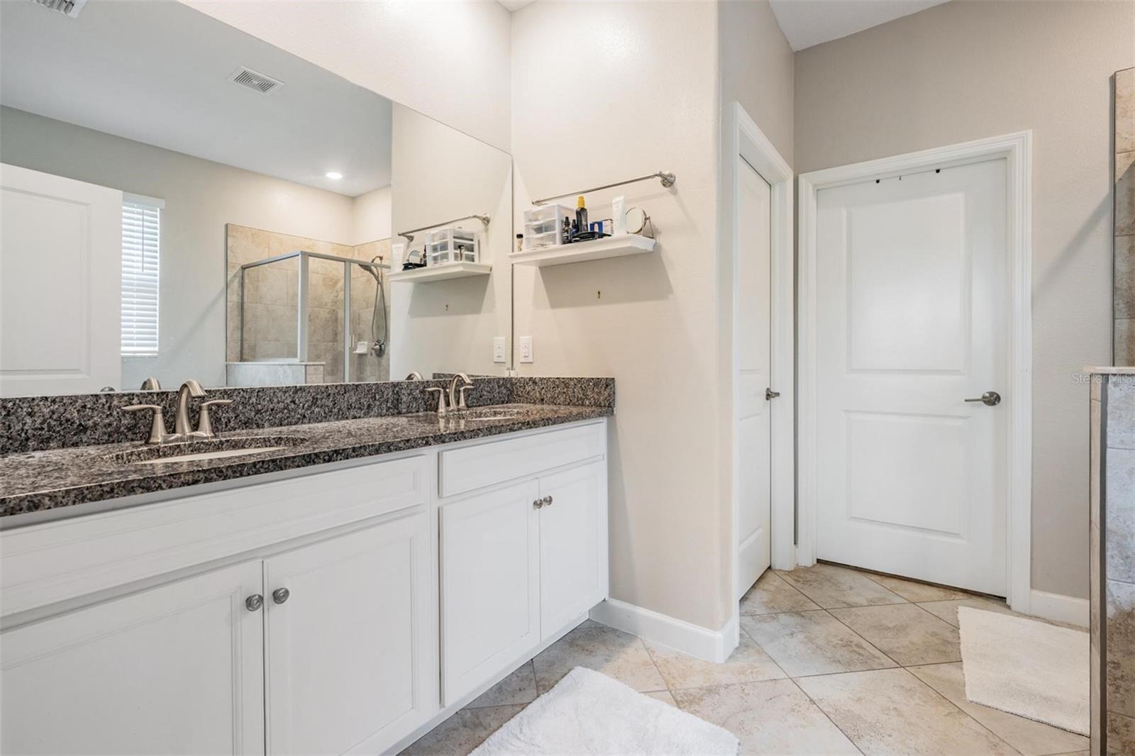 Listing photo id 24 for 11315 Chilly Water Court