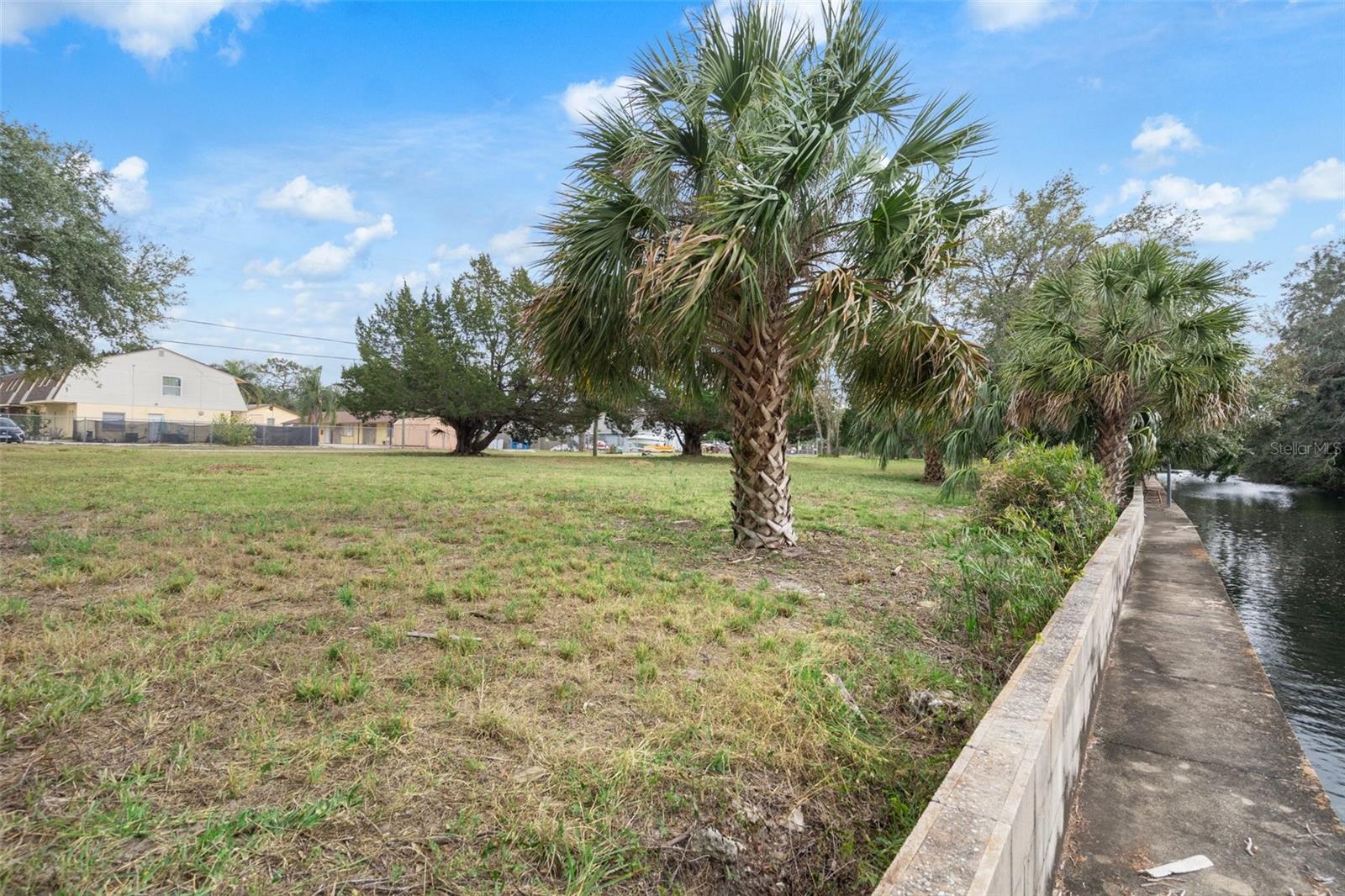 Listing photo id 17 for Lots 19-28 Marina Drive
