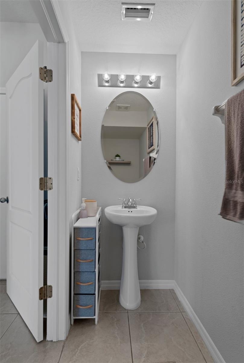 Image 13 of 27 For 7535 Red Mill Circle