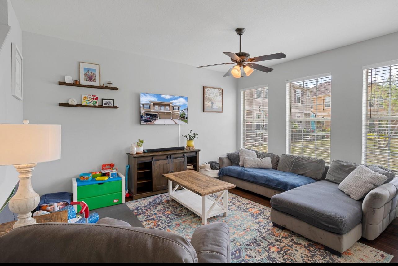 Image 18 of 27 For 7535 Red Mill Circle