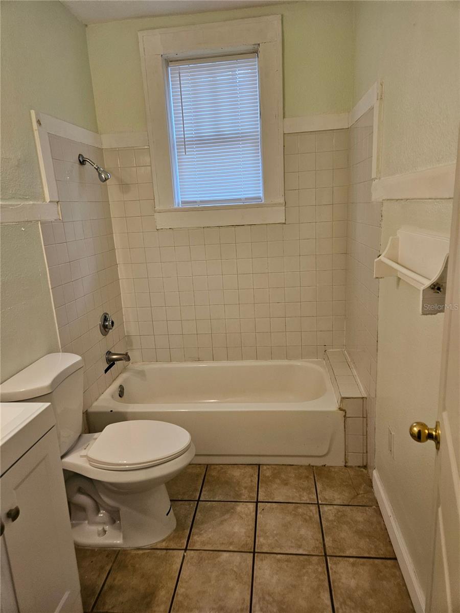 Image 10 of 11 For 4905 Central Avenue 4