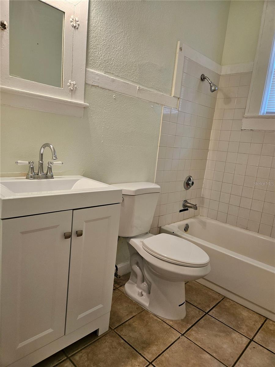 Image 11 of 11 For 4905 Central Avenue 4