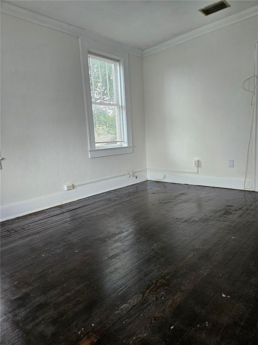 Image 4 of 11 For 4905 Central Avenue 4