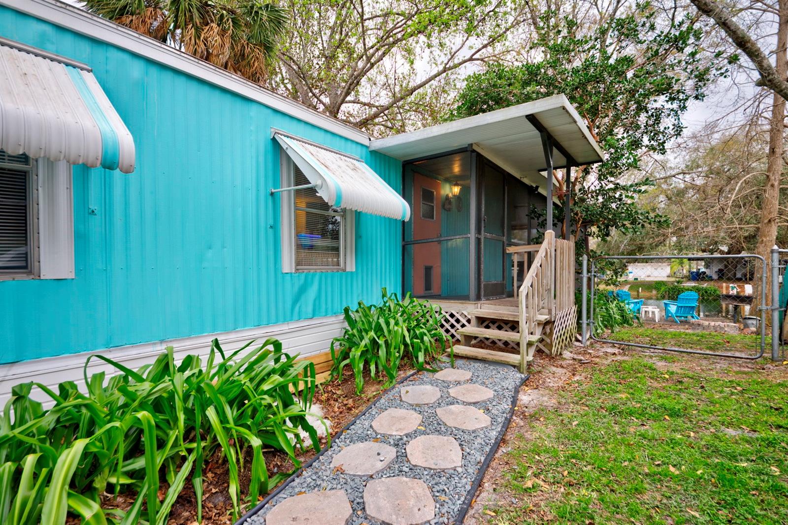 Image 3 of 38 For 6427 Richard Drive