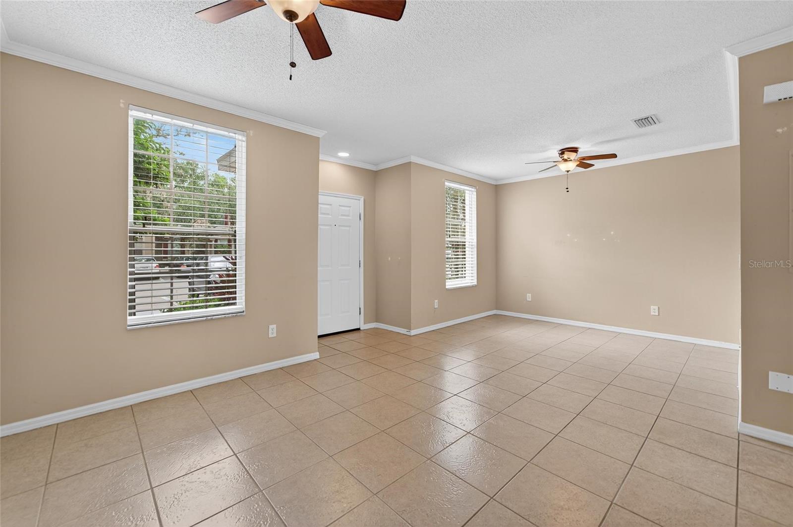 Image 3 of 35 For 1415 Sedgwick Drive