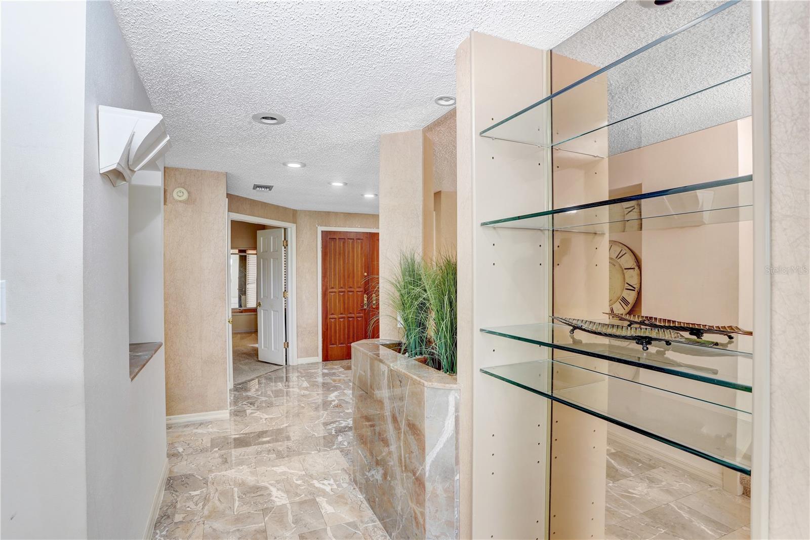 Listing photo id 15 for 3145 Lake Ellen Drive 3145
