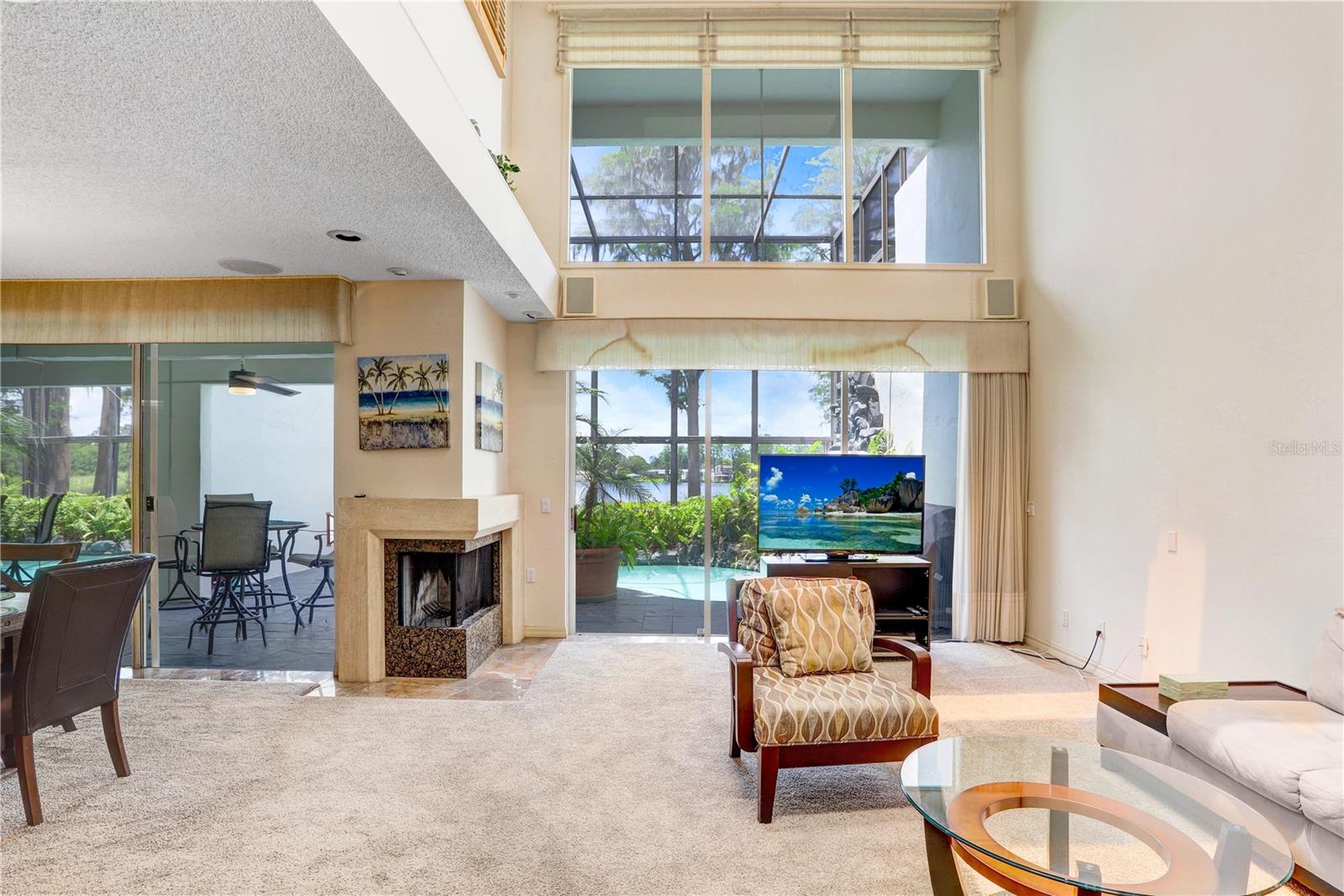 Listing photo id 21 for 3145 Lake Ellen Drive 3145