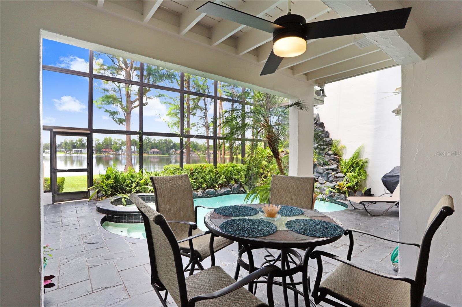 Listing photo id 31 for 3145 Lake Ellen Drive 3145
