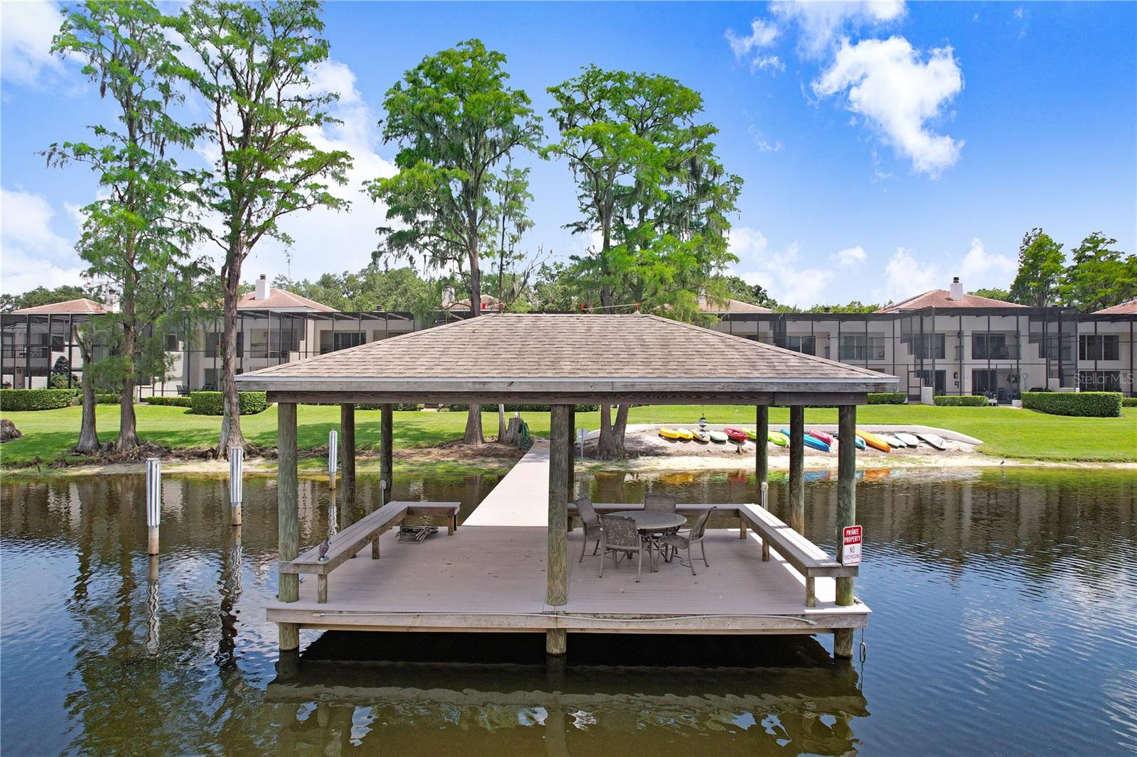 Listing photo id 42 for 3145 Lake Ellen Drive 3145
