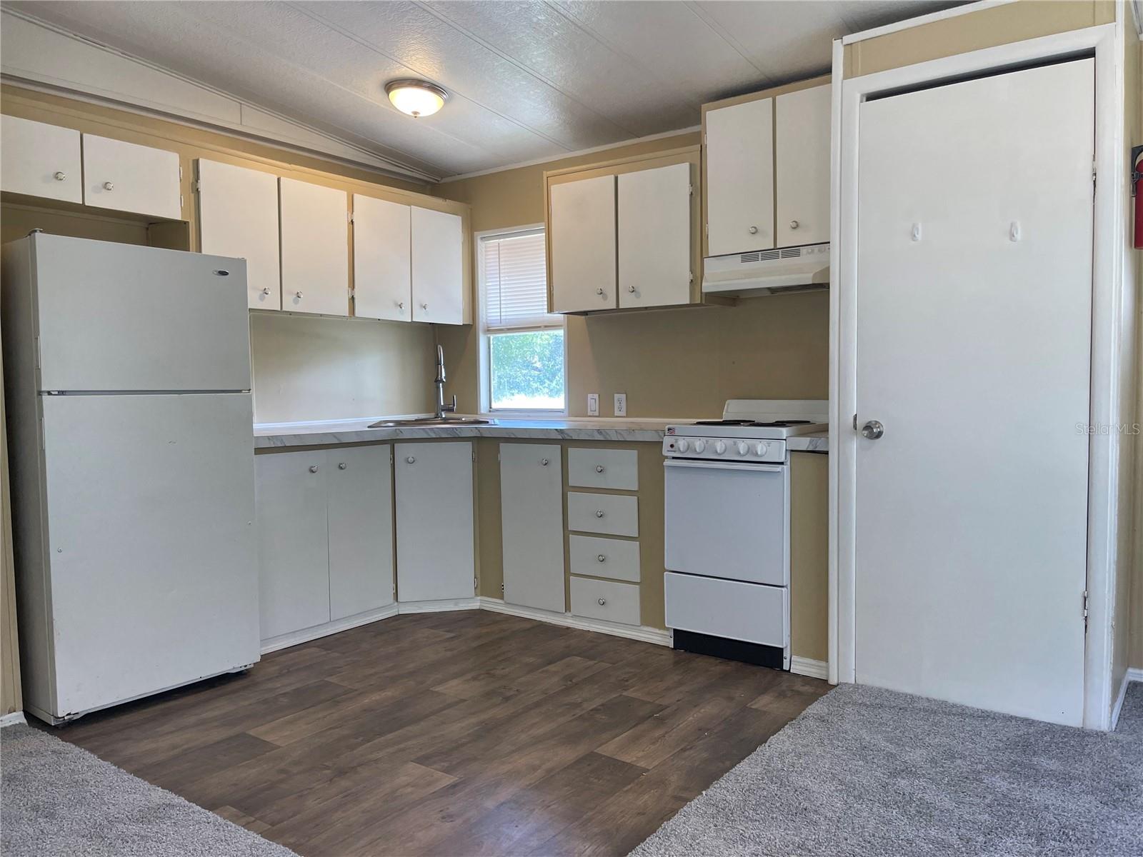 Image 13 of 31 For 14635 Coral Drive