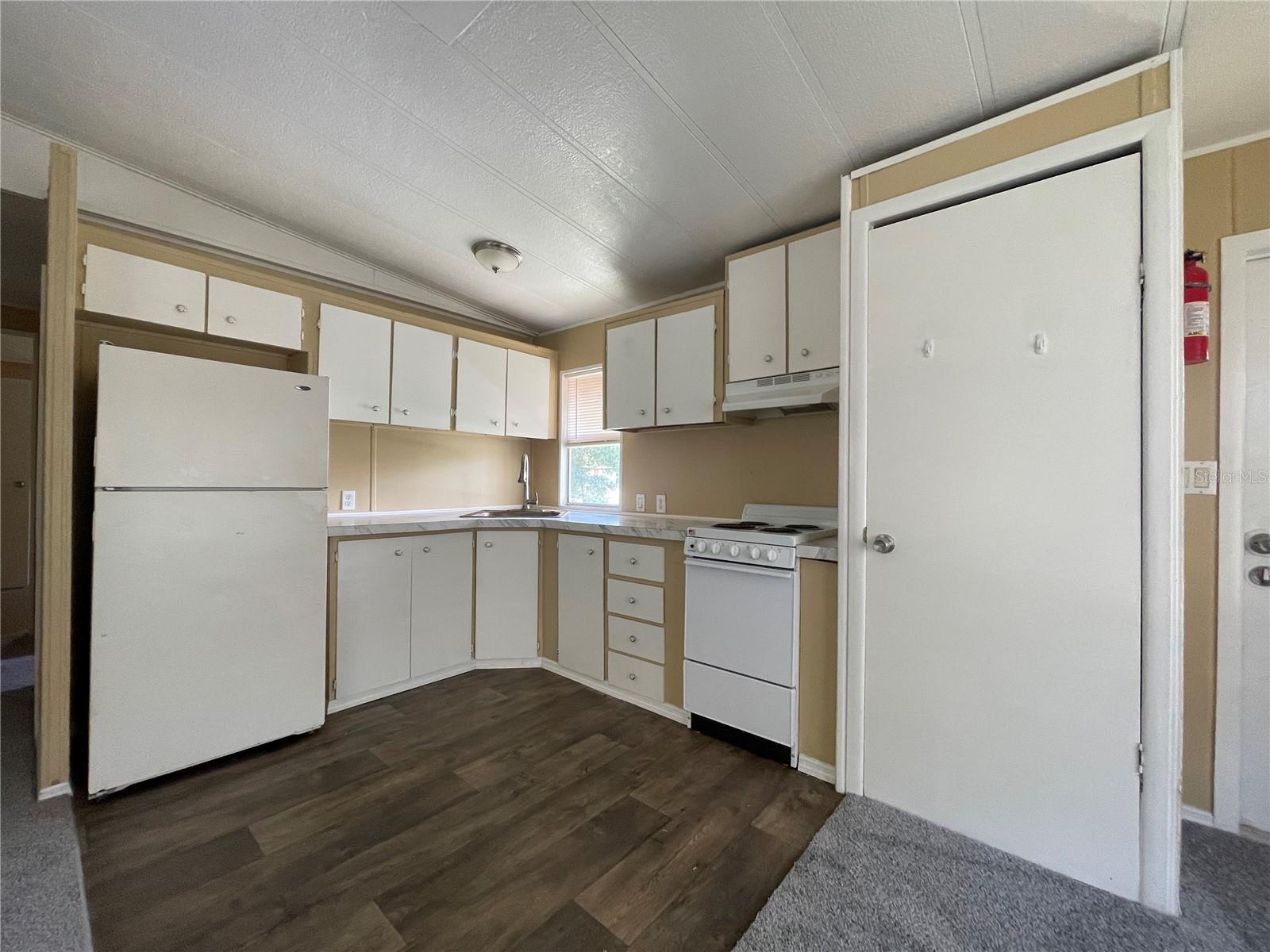 Image 16 of 31 For 14635 Coral Drive