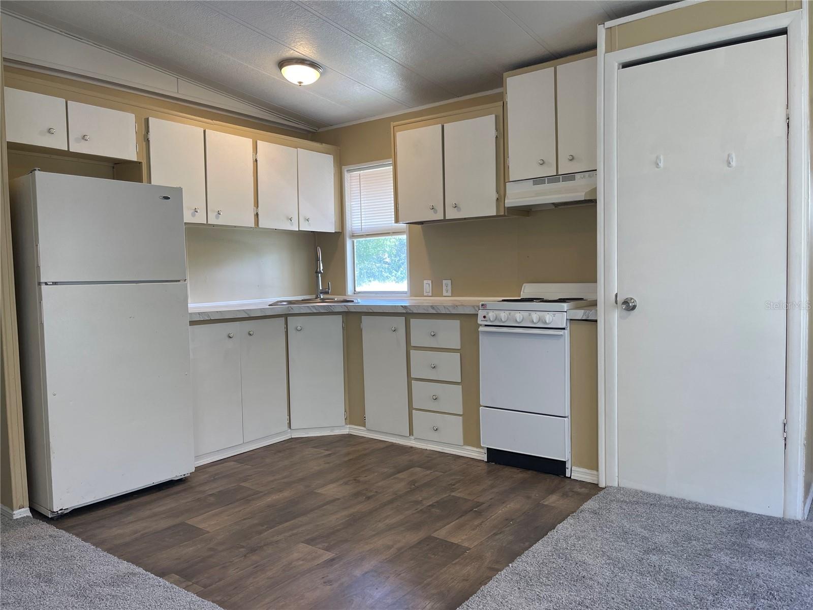 Image 17 of 31 For 14635 Coral Drive