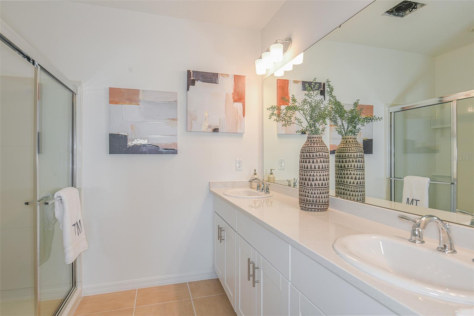 Image 11 of 27 For 13548 Tropical Breeze Way