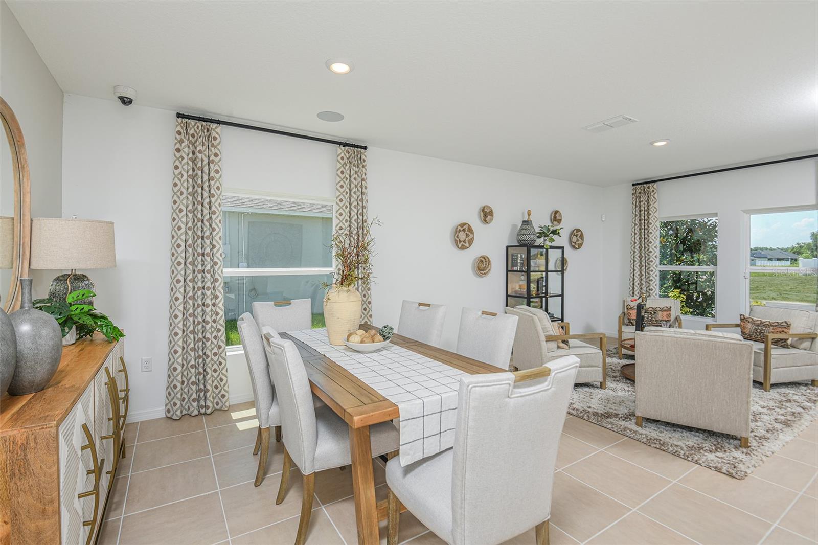 Image 8 of 27 For 13548 Tropical Breeze Way