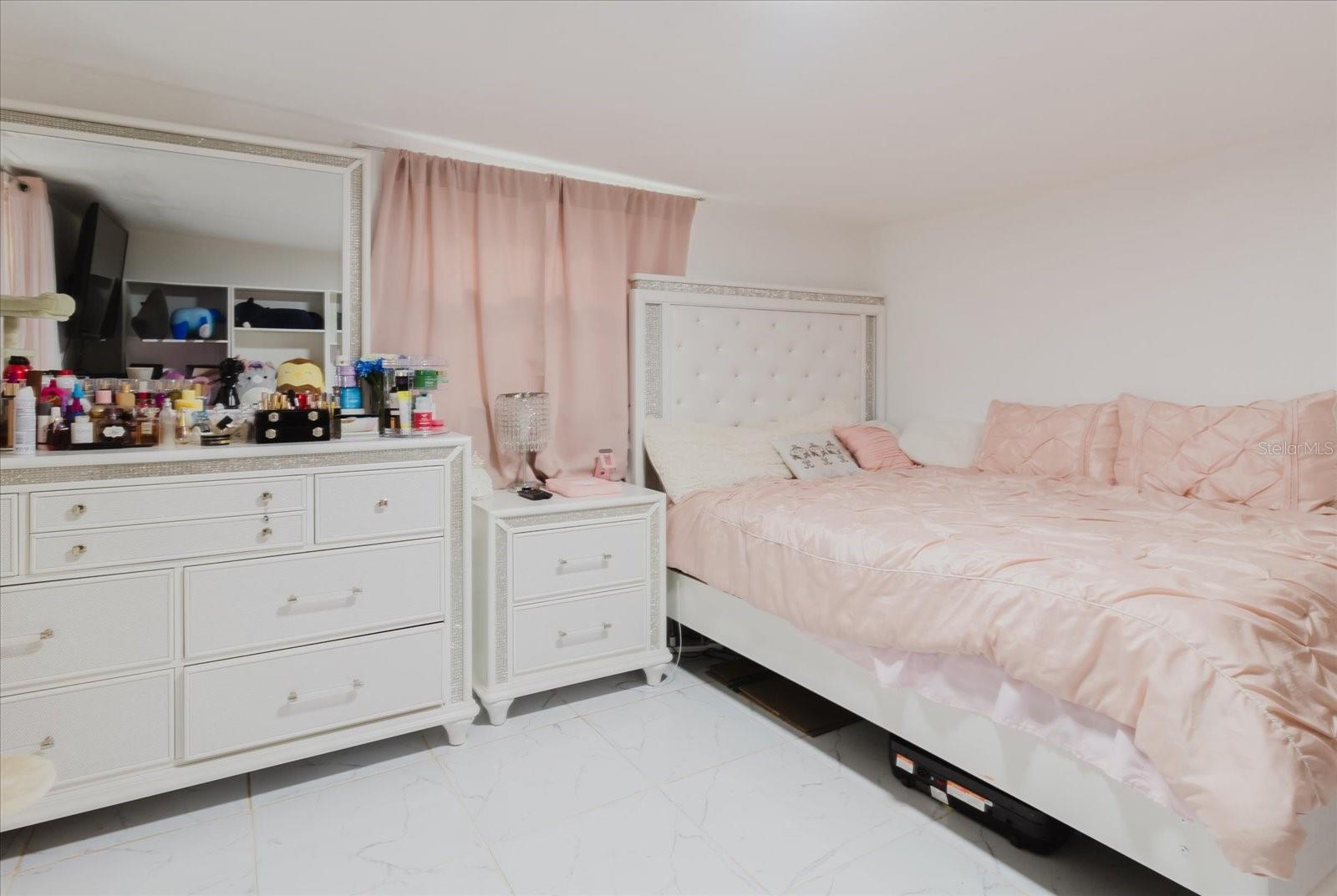Image 22 of 63 For 5601 Golden Drive