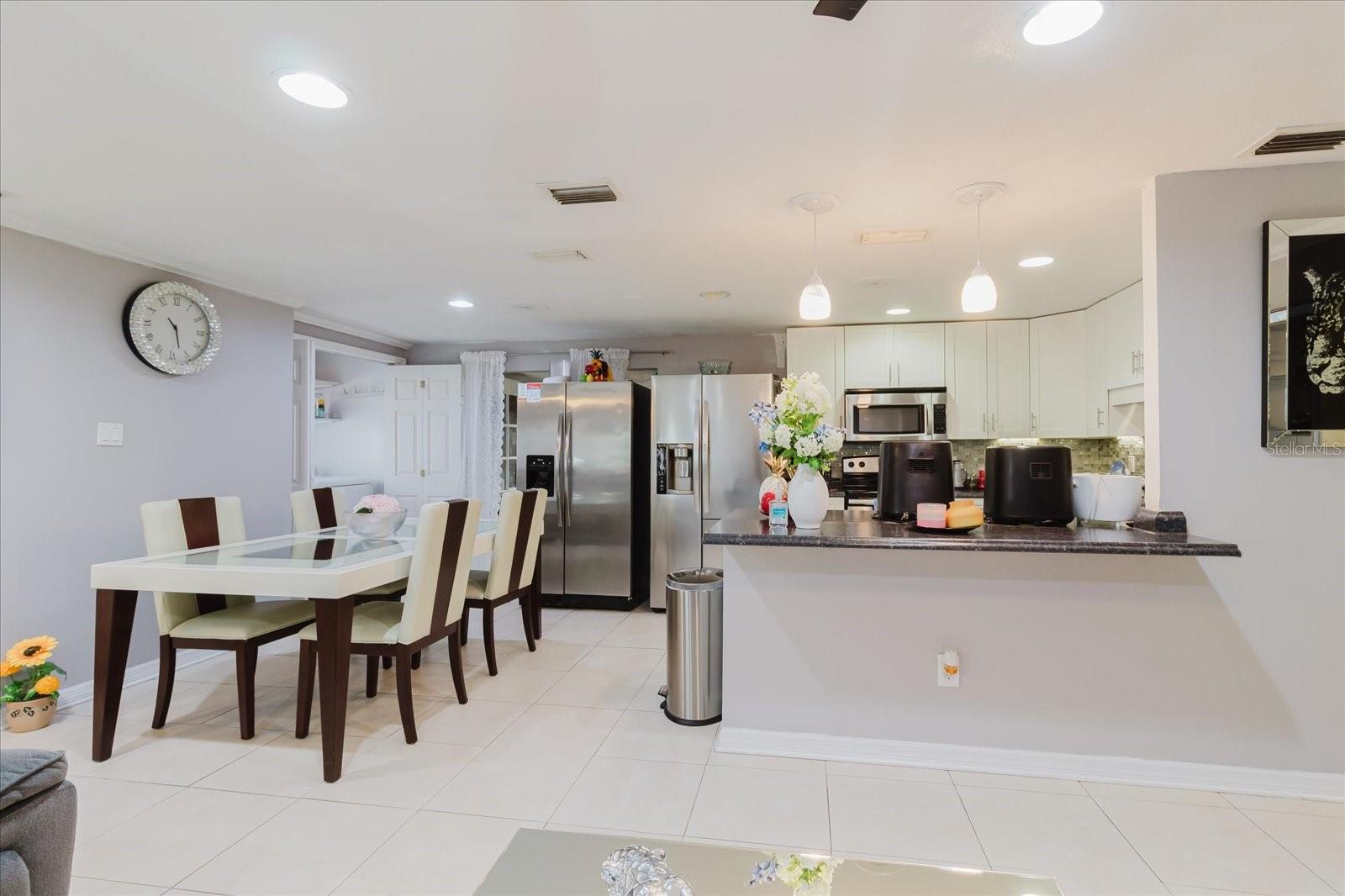 Image 7 of 63 For 5601 Golden Drive